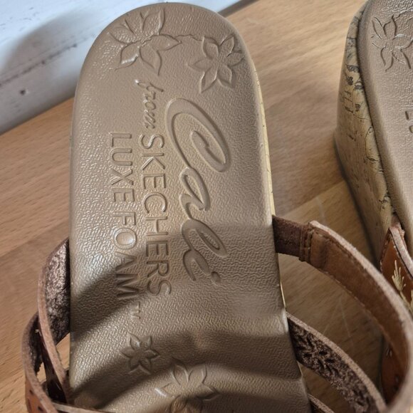 Skechers Cali Luxe Foam Womens Tan Wedge Sandals With Strappy Laser Cut Design & - Picture 2 of 4